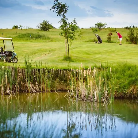 Golf Pianu Szálloda Alsópián