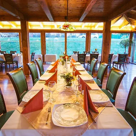 Golf Pianu Szálloda 4*