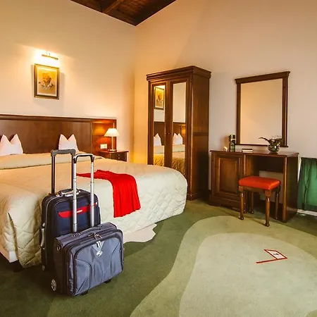 Szálloda Golf Pianu 4*